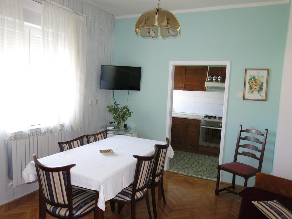 Apartments Coce Трогир Стая снимка