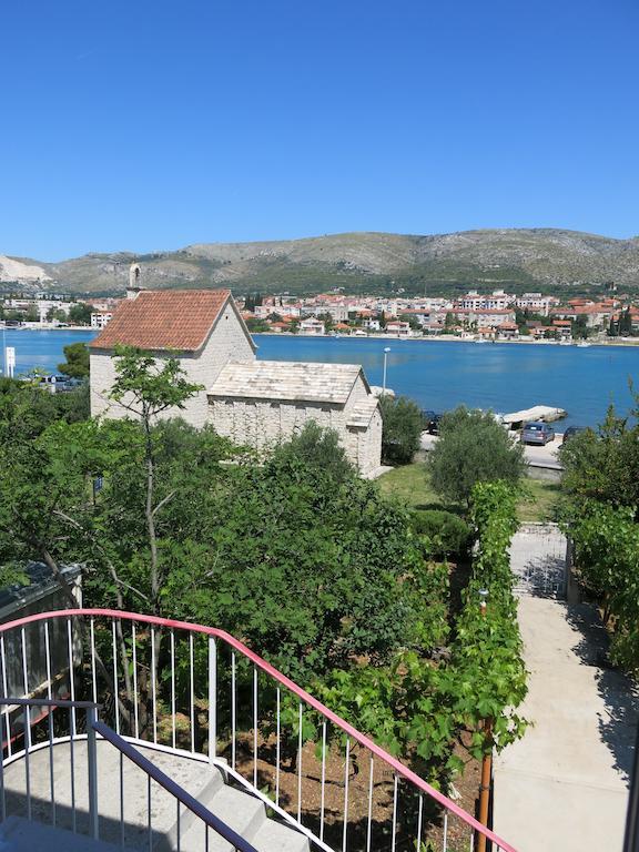 Apartments Coce Трогир Стая снимка