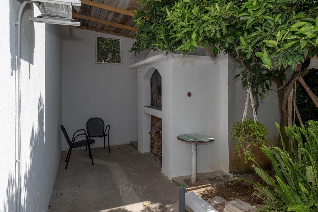 Apartments Coce Трогир Екстериор снимка